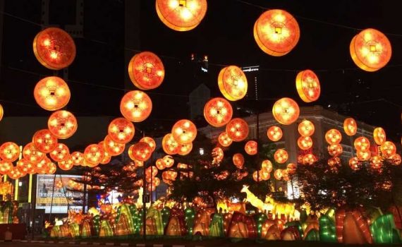 Chinese_mid_autumn_harvest_festival_Singapore_moon_festival