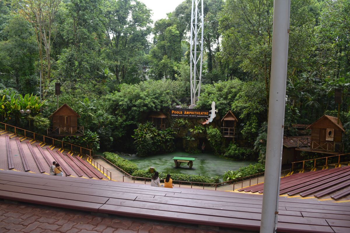 Pools-Amphitheatre-at-Jurong-Park-Singapore